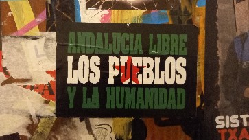 Foto de pegatina con el lema "Andalucía libre, los pueblos y la Humanidad".