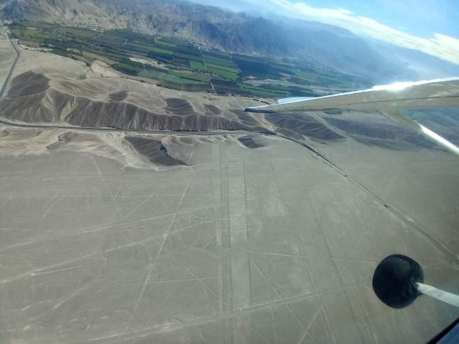 Foto de las líneas de Nazca desde la avioneta.