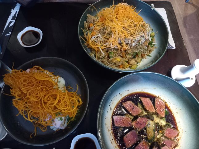 Fotos de platos de comida Nikei en Lima.
